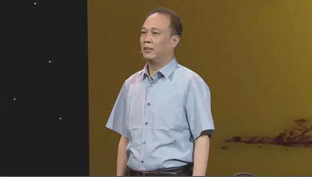 刘润民市长跑步上台推介我市旅游
